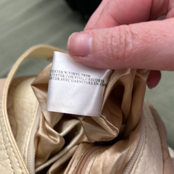 XOXO cream/champagne fabric purse with faux leather, some small damage spots - Picture 9 of 9